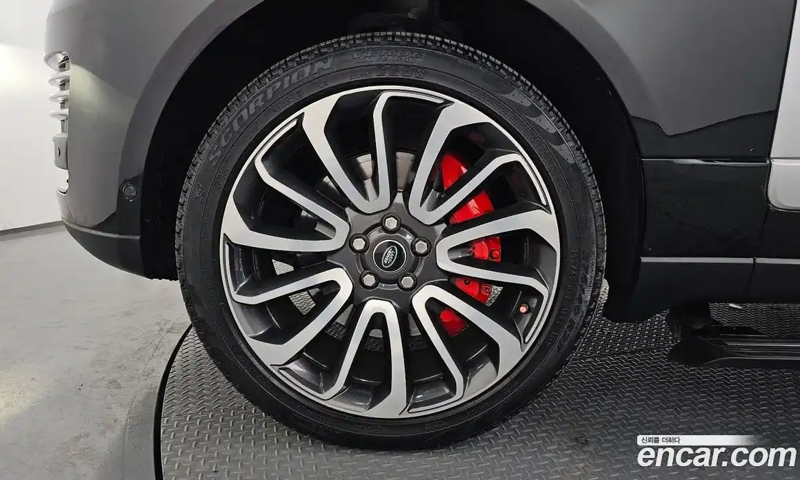 Land Rover Range-Rover 2017 5.0 Автомат в Москве № 546246, фото 5