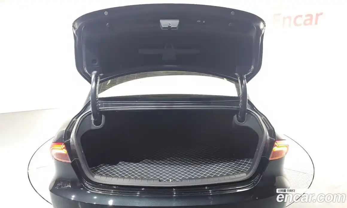 Hyundai Grandeur 2021 2.5 Автомат в Москве № 10057, фото 20