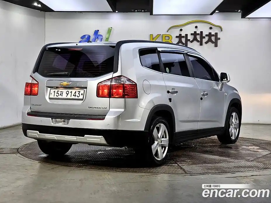 Chevrolet Orlando 2012 2.0 Автомат в Москве № 105233, фото 4