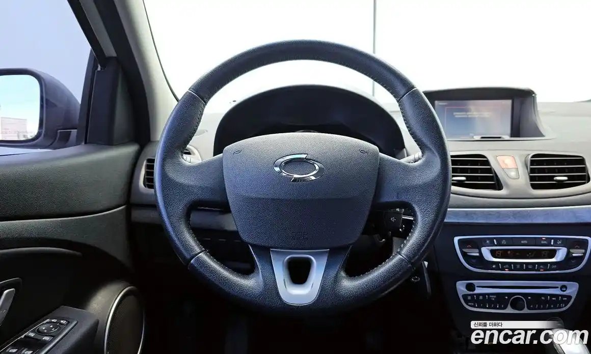 Renault SM3 2011 1.6 Автомат в Москве № 106620, фото 12