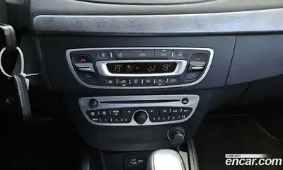 Renault SM3 2011 1.6 Автомат в Москве № 106620, миниатюра 3