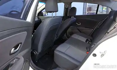 Renault SM3 2011 1.6 Автомат в Москве № 106620, миниатюра 4