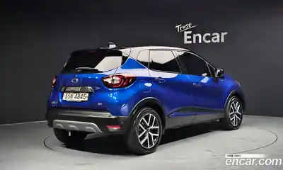 Renault QM3 2018 1.5 Автомат в Москве № 106715, миниатюра 2