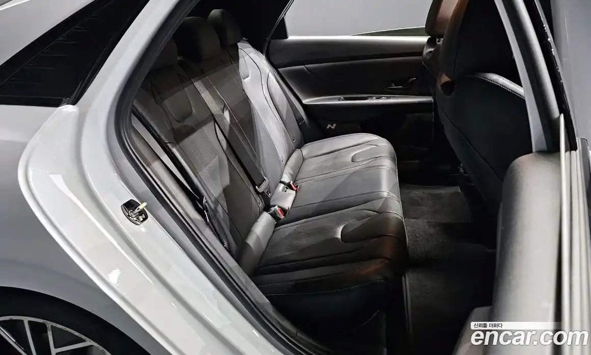 Hyundai Avante 2023 2.0 Автомат в Москве № 112432, фото 17