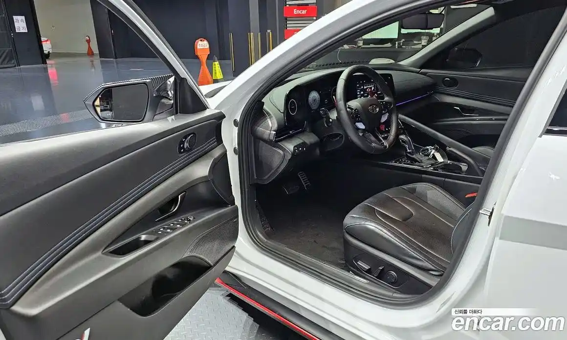 Hyundai Avante 2023 2.0 Автомат в Москве № 112432, фото 20