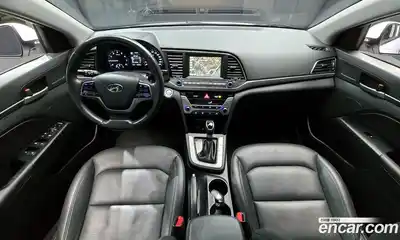 Hyundai Avante 2017 1.6 Автомат в Москве № 112713, миниатюра 11