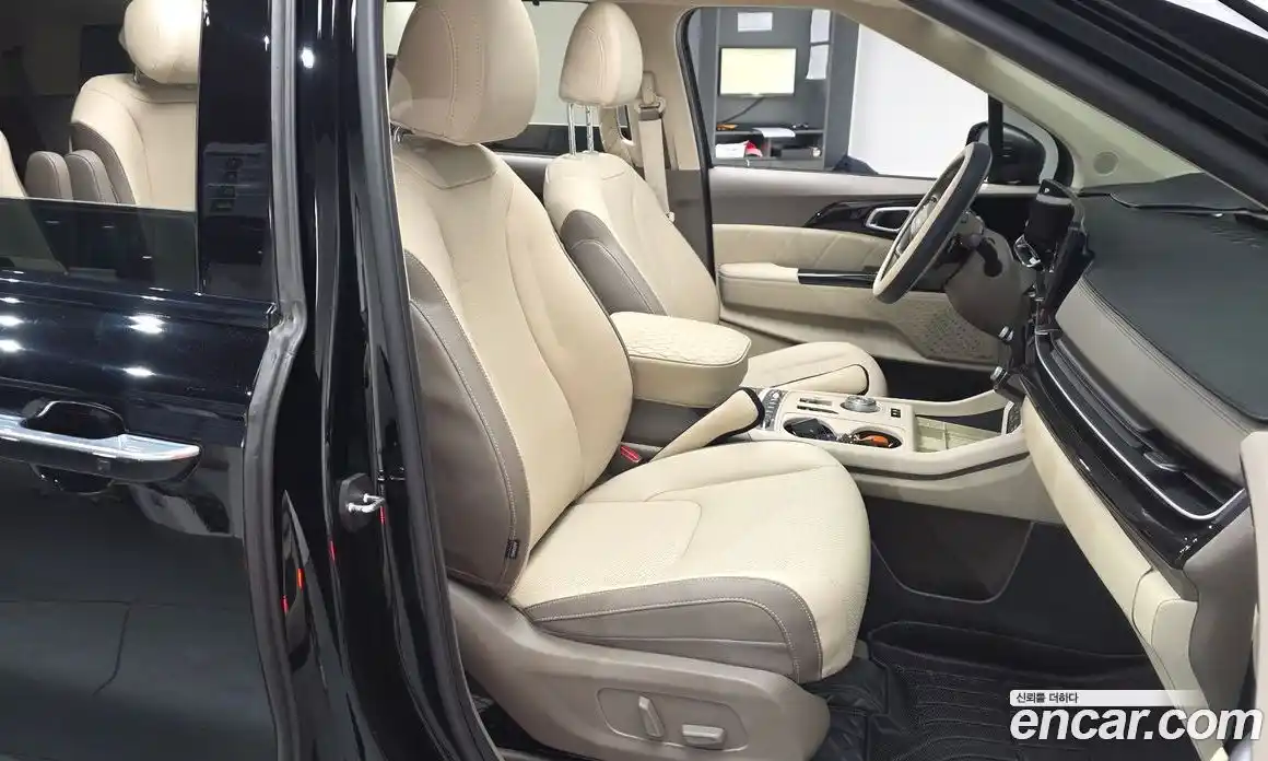 Kia Canival 2026 3.5 Автомат в Москве № 114434, фото 13