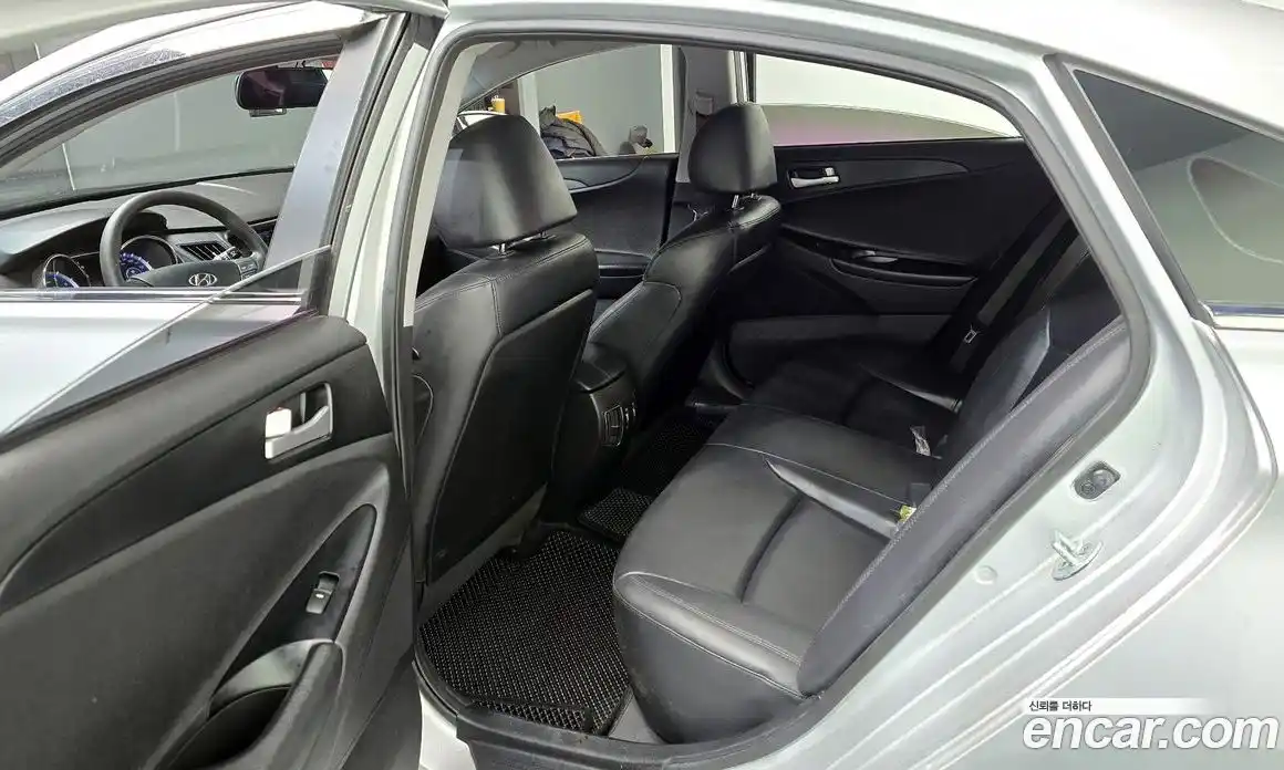 Hyundai Sonata 2014 2.0 Автомат в Москве № 117595, фото 11