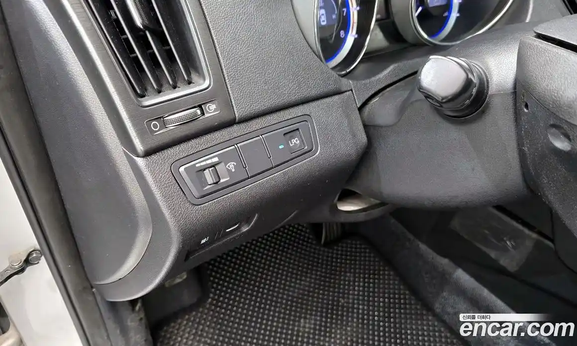 Hyundai Sonata 2014 2.0 Автомат в Москве № 117595, фото 15