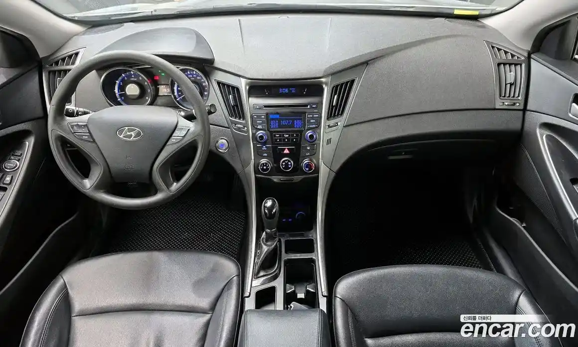 Hyundai Sonata 2014 2.0 Автомат в Москве № 117595, фото 7