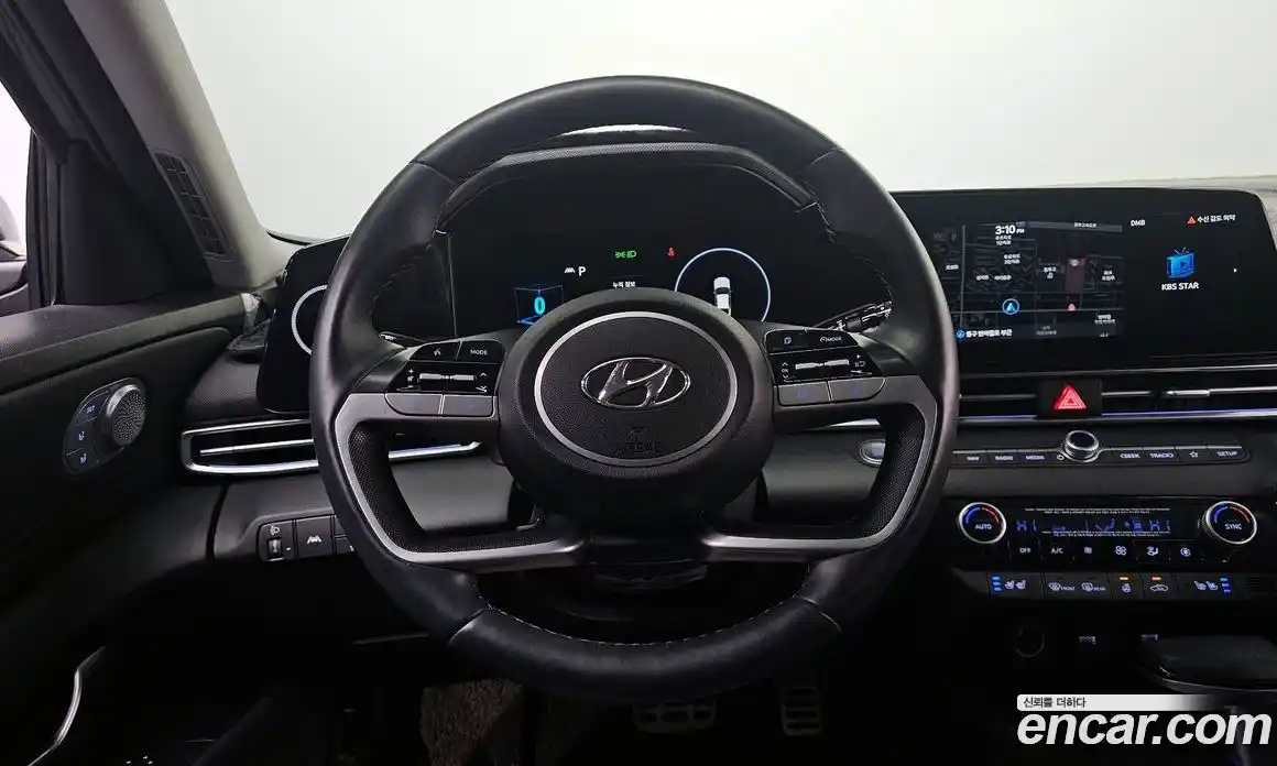 Hyundai Avante 2021 1.6 Автомат в Москве № 119675, фото 13