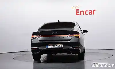 Hyundai Avante 2021 1.6 Автомат в Москве № 119675, миниатюра 4