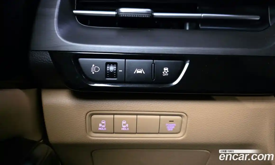 Kia Canival 2021 3.5 Автомат в Москве № 123654, фото 20