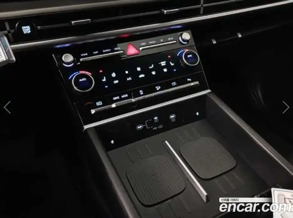 Hyundai Santa Fe 2024 2.5 Автомат в Москве № 124473, фото 17