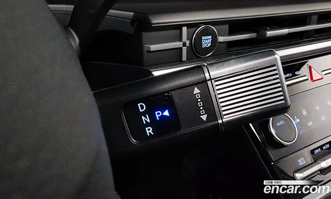 Hyundai Santa Fe 2024 2.5 Автомат в Москве № 124473, фото 9