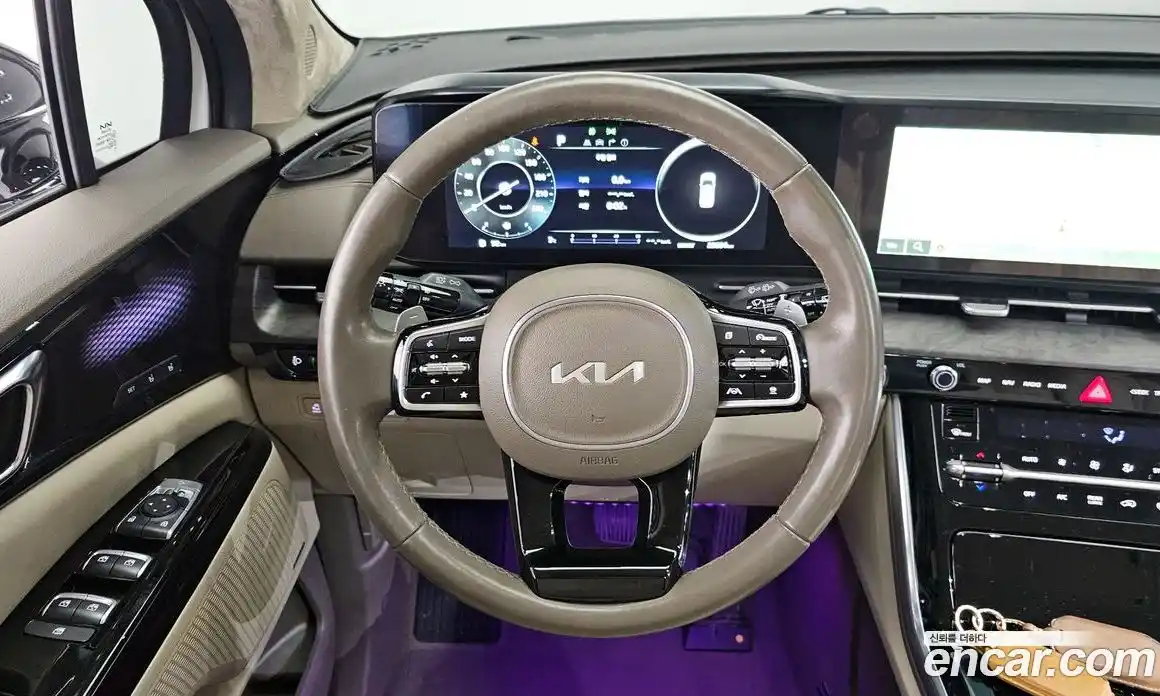 Kia Canival 2023 3.5 Автомат в Москве № 131869, фото 13