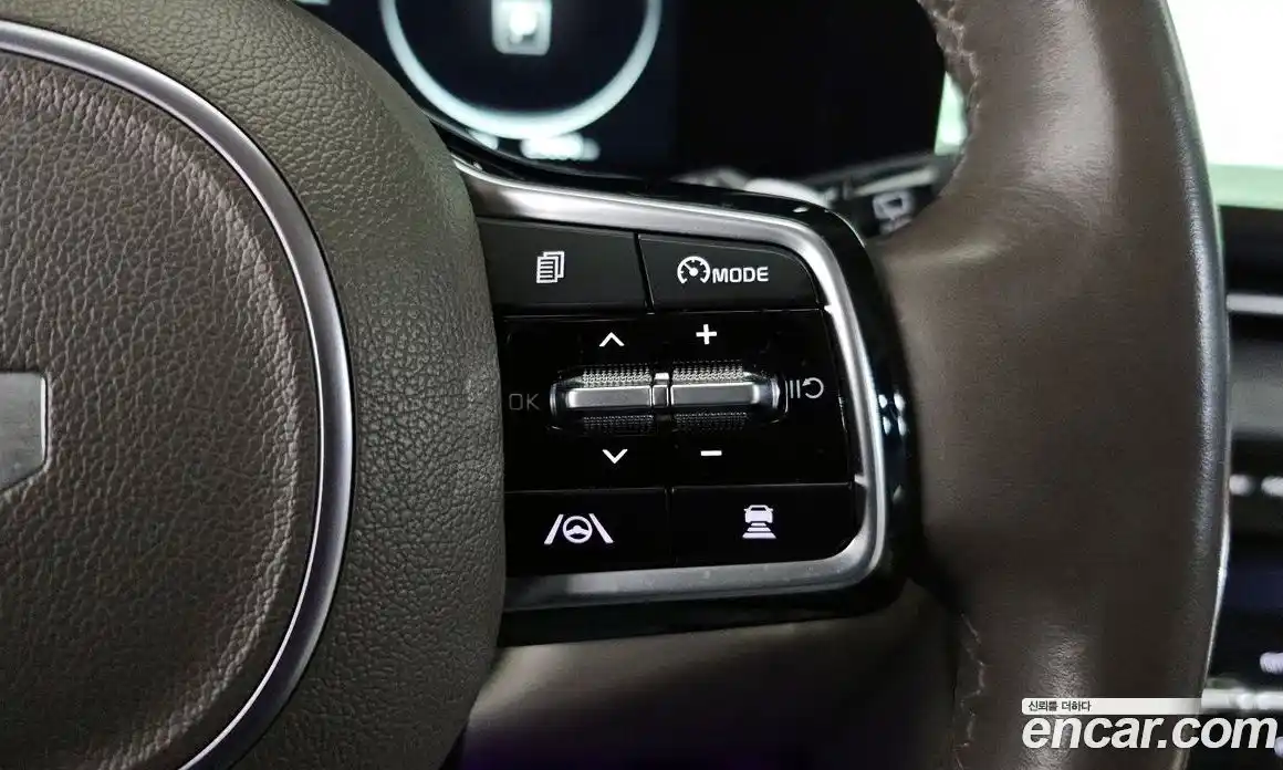 Kia Canival 2023 3.5 Автомат в Москве № 131869, фото 20