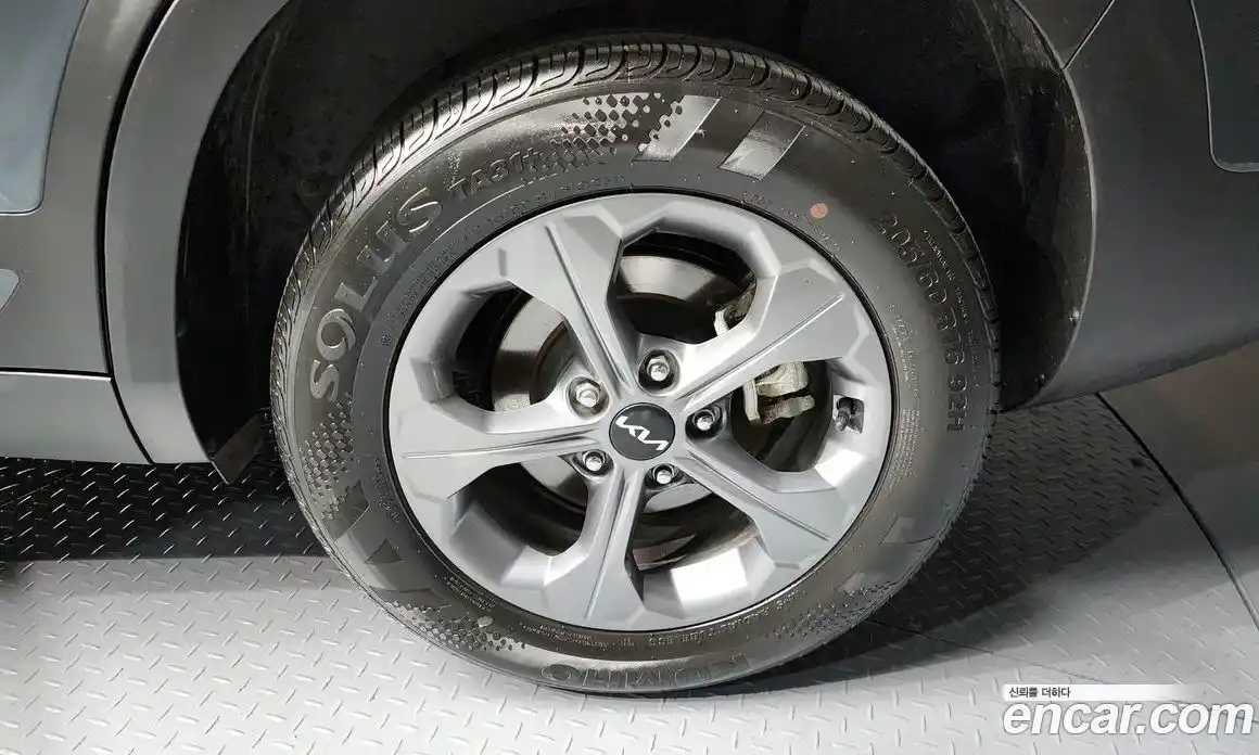 Kia Seltos 2024 1.6 Автомат в Москве № 132161, фото 5