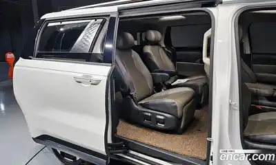 Kia Canival 2024 1.6 Автомат в Москве № 132652, миниатюра 5