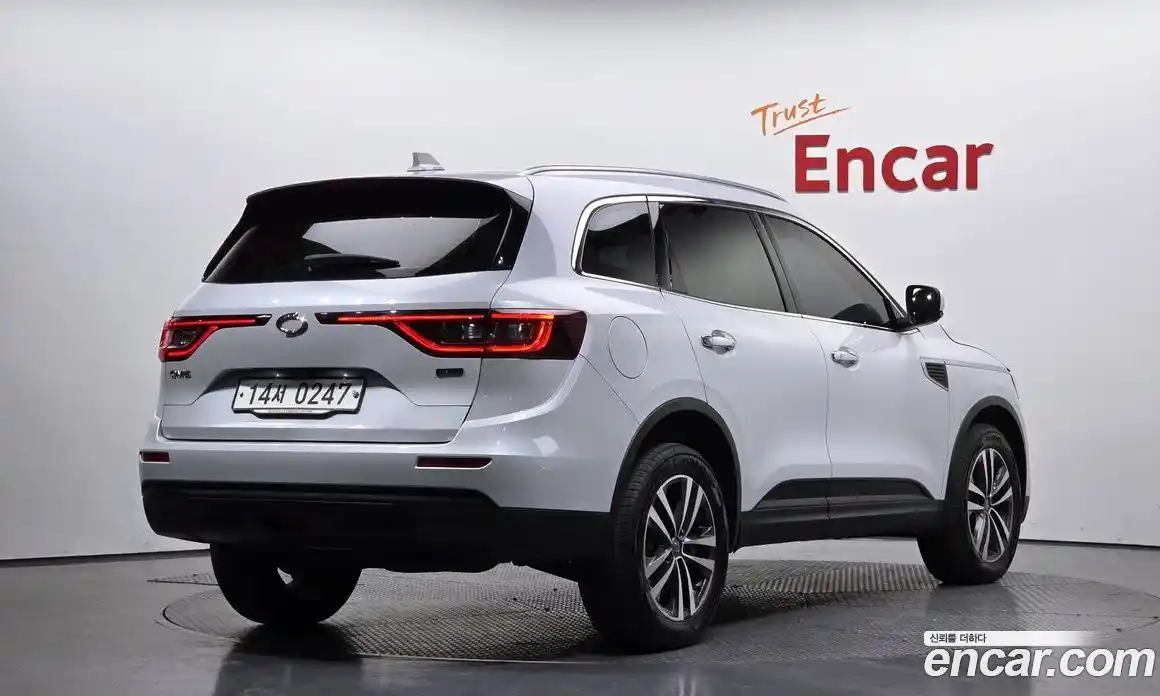 Renault QM6 2017 2.0 Автомат в Москве № 148332, фото 7