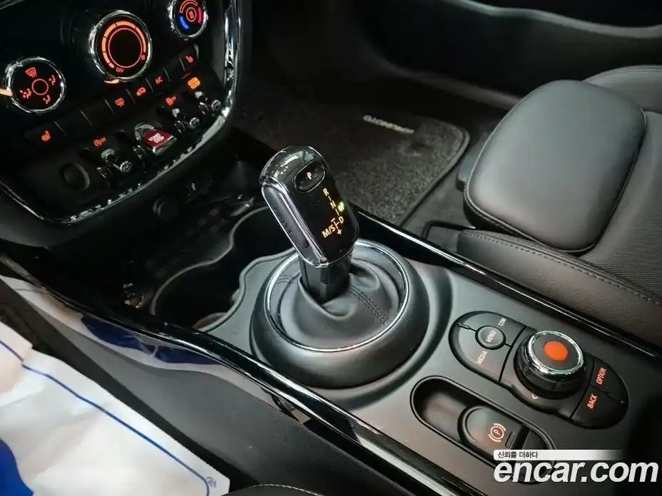 Mini Clubman 2022 1.5 Автомат в Москве № 148620, фото 8