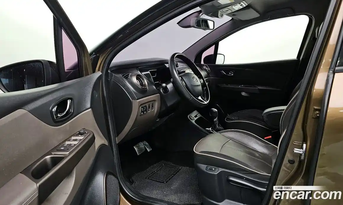 Renault QM3 2017 1.5 Автомат в Москве № 149988, фото 3