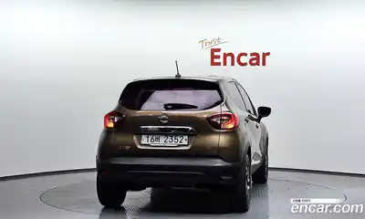 Renault QM3 2017 1.5 Автомат в Москве № 149988, миниатюра 4