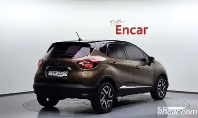 Renault QM3 2017 1.5 Автомат в Москве № 149988, миниатюра 6