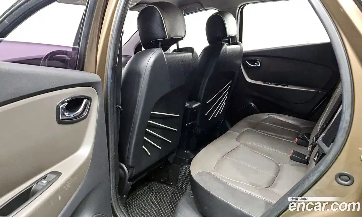 Renault QM3 2017 1.5 Автомат в Москве № 149988, фото 9