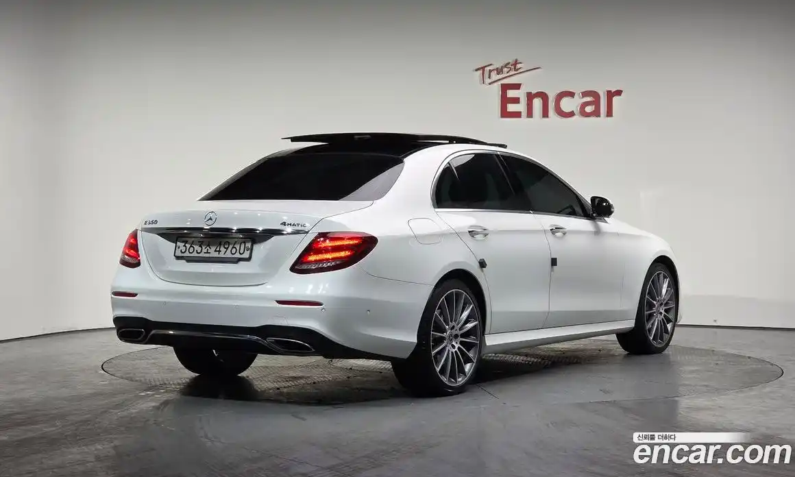Mercedes-Benz E-Class 2019 2.0 Автомат в Москве № 150831, фото 10