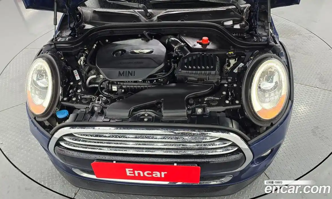 Mini Cooper 2017 1.5 Автомат в Москве № 155670, фото 1