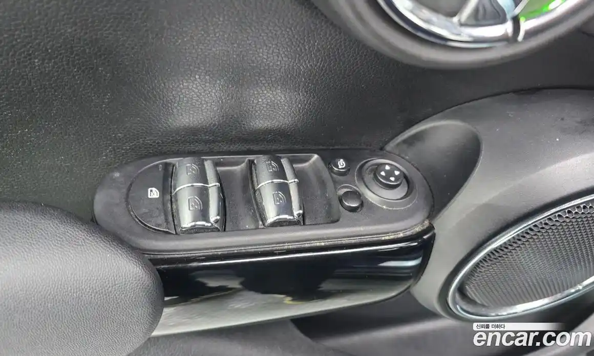 Mini Cooper 2017 1.5 Автомат в Москве № 155670, фото 15