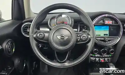Mini Cooper 2017 1.5 Автомат в Москве № 155670, миниатюра 7