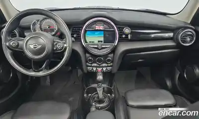 Mini Cooper 2017 1.5 Автомат в Москве № 155670, миниатюра 8