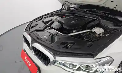 BMW 5-Series 2018 2.0 Автомат в Москве № 157336, миниатюра 9