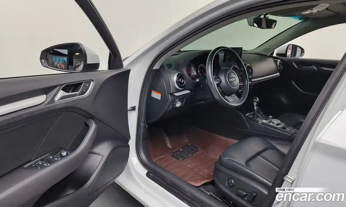 Audi A3 2016 2.0 Автомат в Москве № 163575, фото 12