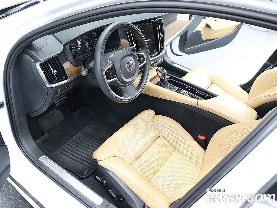 Volvo S90 2020 2.0 Автомат в Москве № 164811, фото 16