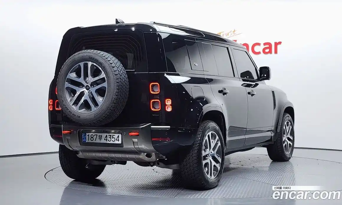 Land Rover Defender 2024 3.0 Автомат в Москве № 165970, фото 16