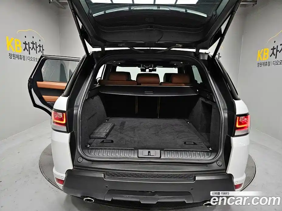 Land Rover Range-Rover Sport 2014 3.0 Автомат в Москве № 166485, фото 8