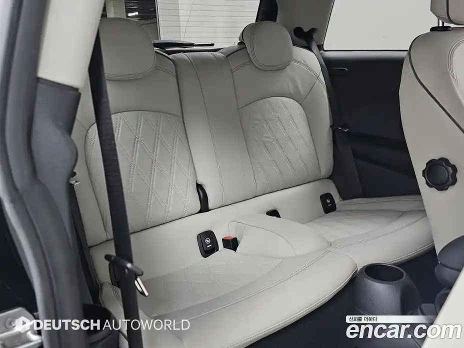 Mini Cooper 2023 2.0 Автомат в Москве № 167043, фото 12