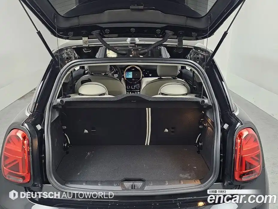 Mini Cooper 2023 2.0 Автомат в Москве № 167043, фото 20