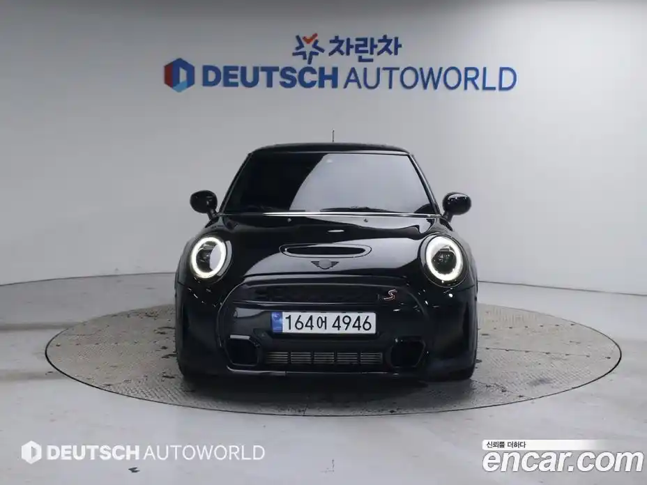 Mini Cooper 2023 2.0 Автомат в Москве № 167043, фото 3