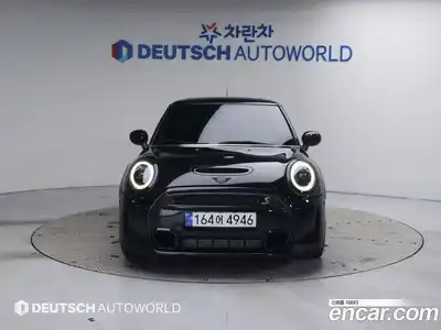 Mini Cooper 2023 2.0 Автомат в Москве № 167043, миниатюра 3