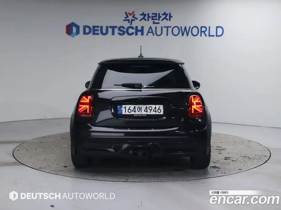 Mini Cooper 2023 2.0 Автомат в Москве № 167043, фото 4