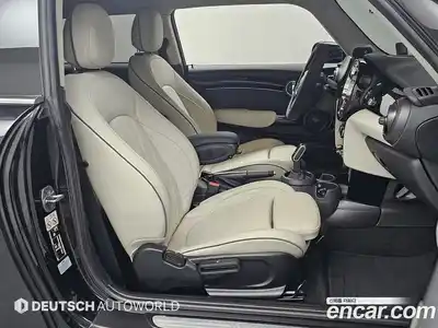 Mini Cooper 2023 2.0 Автомат в Москве № 167043, миниатюра 10