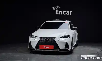 Lexus IS 2017 2.0 Автомат в Москве № 168272, миниатюра 6