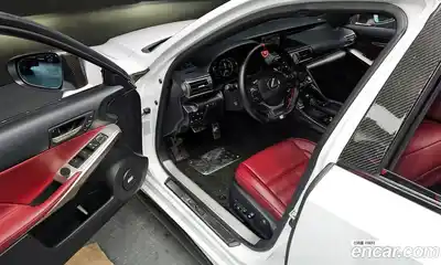 Lexus IS 2017 2.0 Автомат в Москве № 168272, миниатюра 7