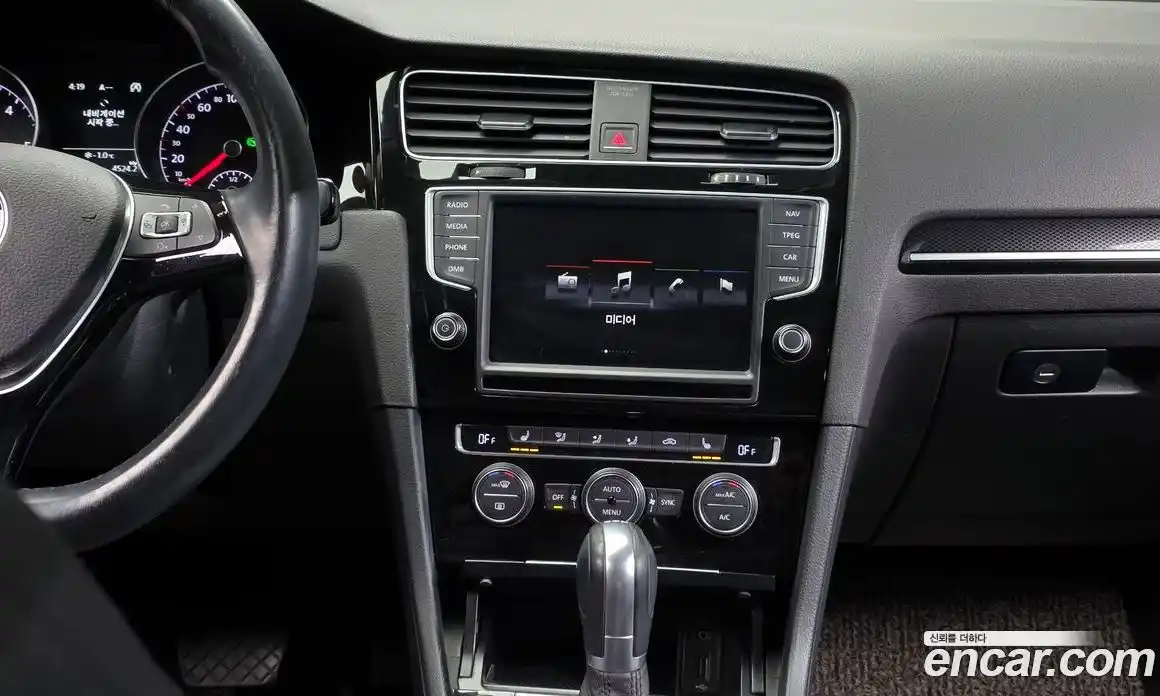 Volkswagen Golf 2016 2.0 Автомат в Москве № 169060, фото 14