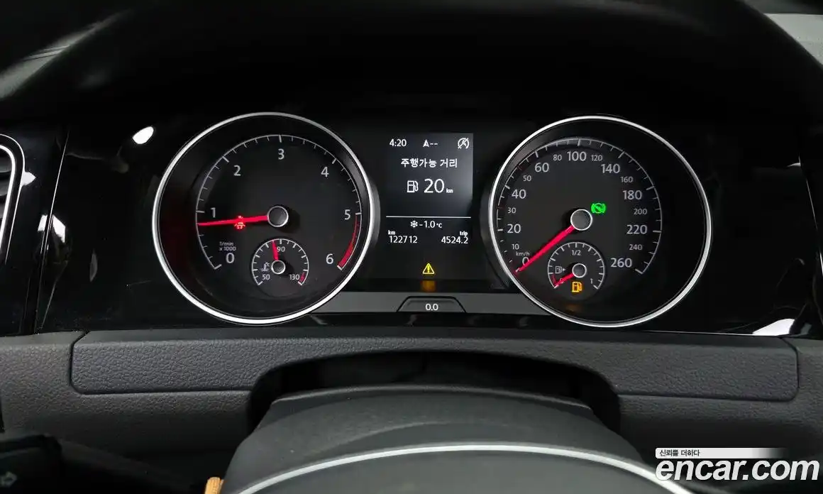 Volkswagen Golf 2016 2.0 Автомат в Москве № 169060, фото 8