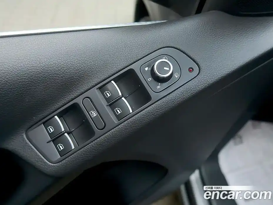 Volkswagen Tiguan 2015 2.0 Автомат в Москве № 169251, фото 17